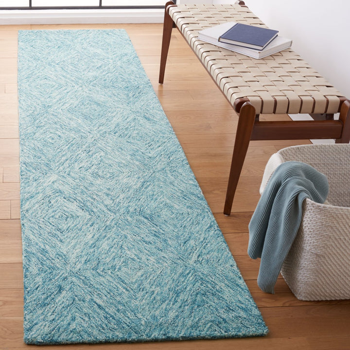 SAFAVIEH Metro Collection MET105J Handmade Light Blue Rug Image 3