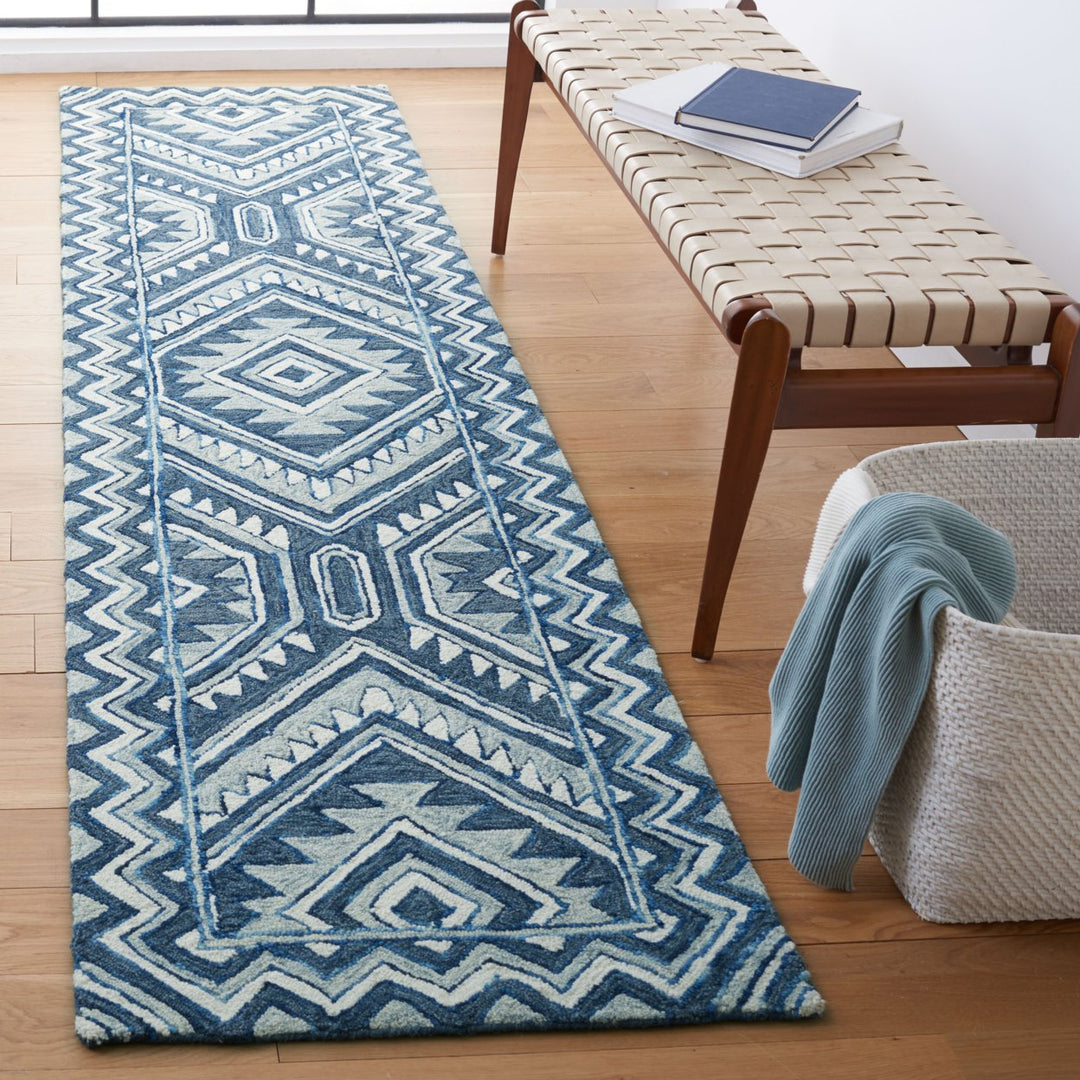 SAFAVIEH Metro MET122M Handmade Blue / Ivory Rug Image 3