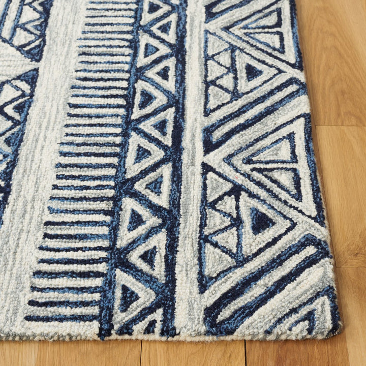 SAFAVIEH Metro MET452M Handmade Blue / Ivory Rug Image 2