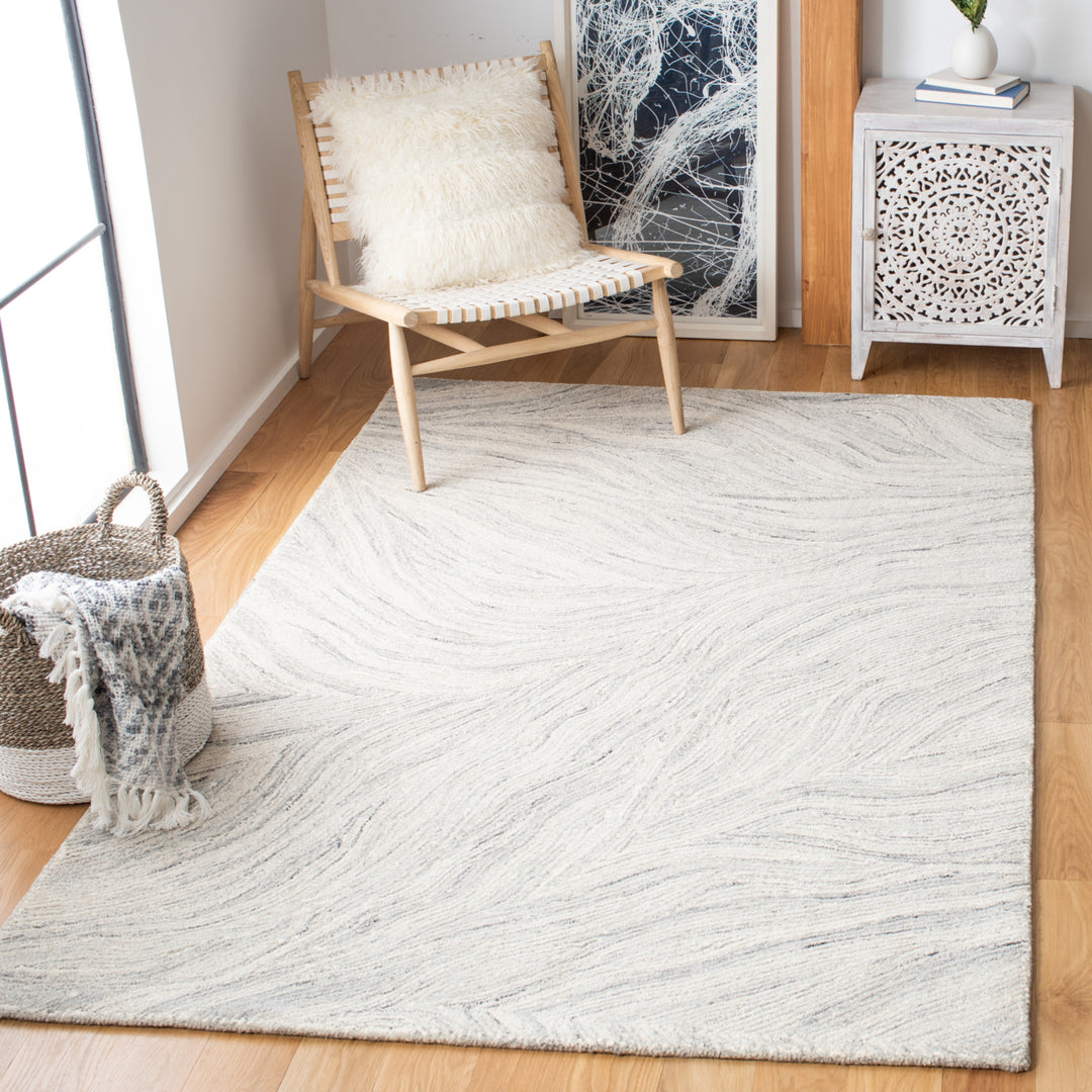 SAFAVIEH Metro MET505G Handmade Ivory / Silver Rug Image 1