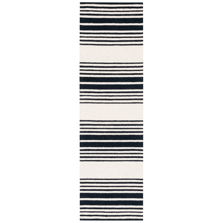 SAFAVIEH Metro MET609A Handmade Ivory / Black Rug Image 3