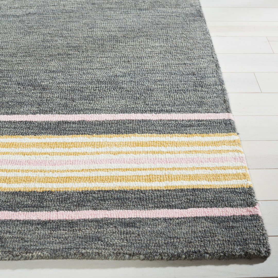 SAFAVIEH Metro MET611H Handmade Charcoal / Pink Rug Image 5