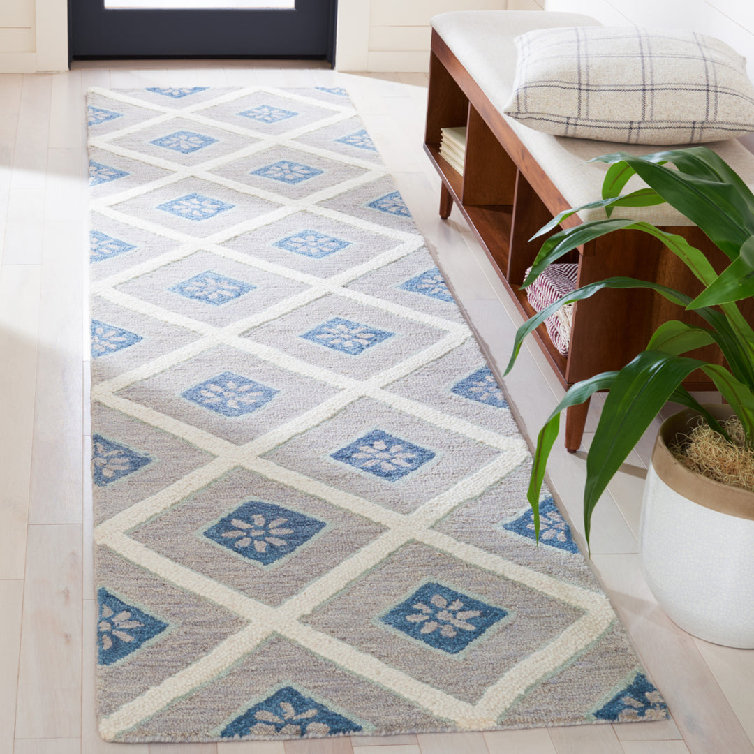 SAFAVIEH Metro MET705L Handmade Blue / Ivory Rug Image 3