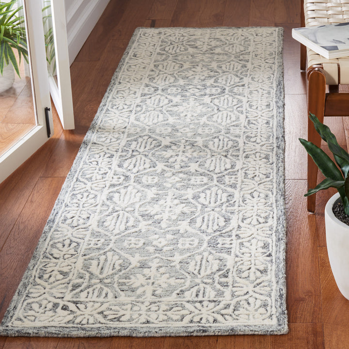 SAFAVIEH Metro MET903H Handmade Dark Grey / Ivory Rug Image 3