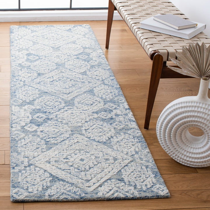 SAFAVIEH Metro MET987M Handmade Blue / Ivory Rug Image 9