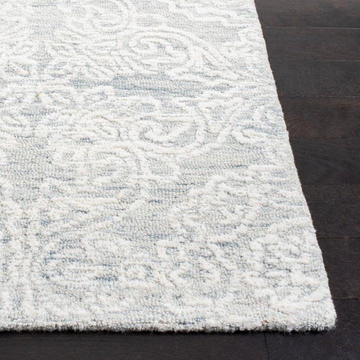 SAFAVIEH Metro MET997G Handmade Light Grey / Ivory Rug Image 10