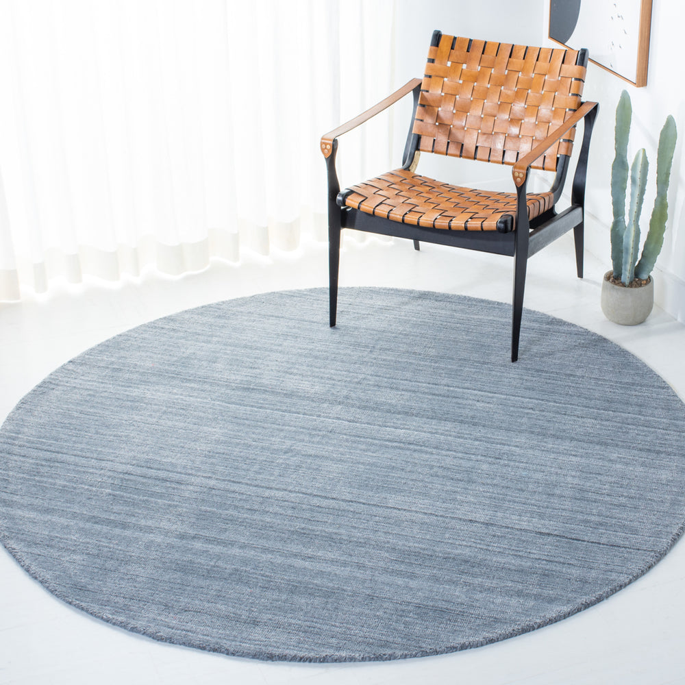 SAFAVIEH Mirage Collection MIR275H Handmade Dark Grey Rug Image 2