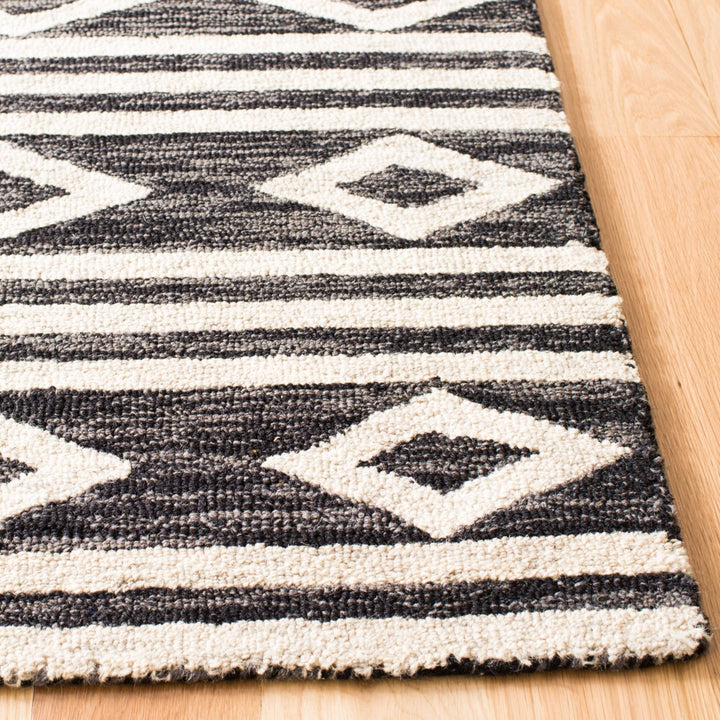 SAFAVIEH Micro-Loop MLP153H Charcoal / Ivory Rug Image 7