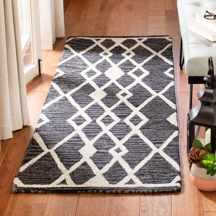 SAFAVIEH Micro-Loop MLP157H Charcoal / Ivory Rug Image 3