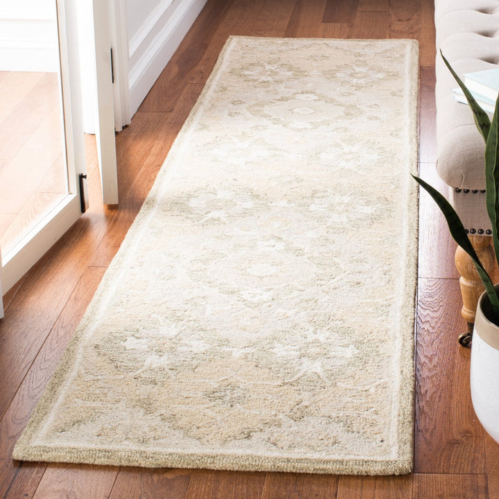 SAFAVIEH Micro-Loop MLP377B Handmade Beige / Grey Rug Image 3