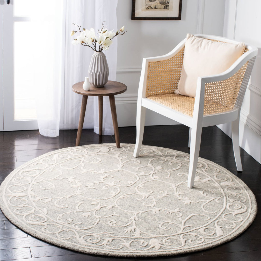 SAFAVIEH Micro-Loop MLP507F Light Grey / Ivory Rug Image 6