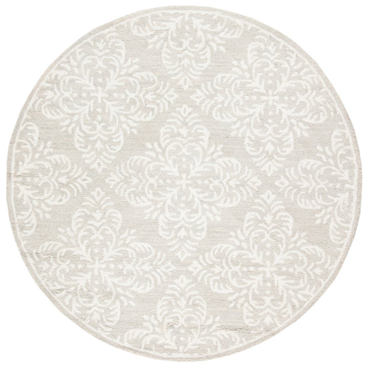 SAFAVIEH Micro-Loop MLP515G Handmade Silver / Ivory Rug Image 1