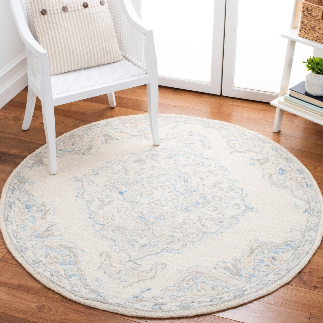 SAFAVIEH Micro-Loop MLP516A Handmade Ivory / Blue Rug Image 2