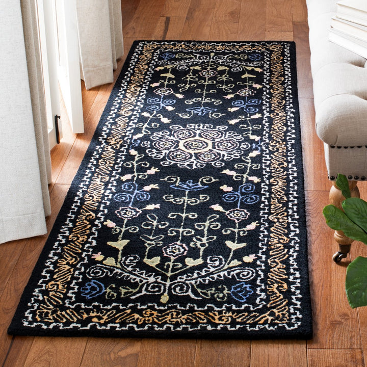 SAFAVIEH Micro-Loop MLP522Z Handmade Black / Green Rug Image 9