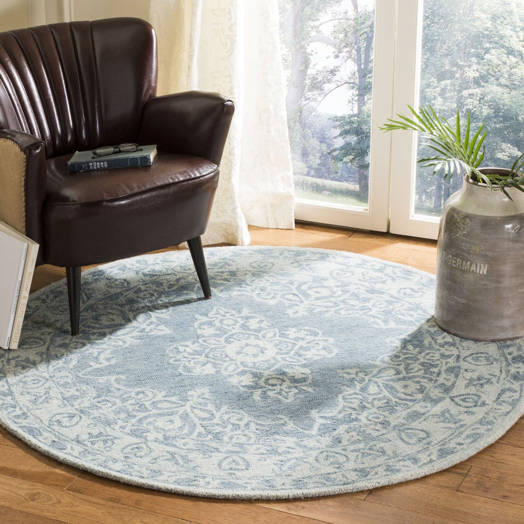 SAFAVIEH Micro-Loop MLP604M Blue / Light Blue Rug Image 2