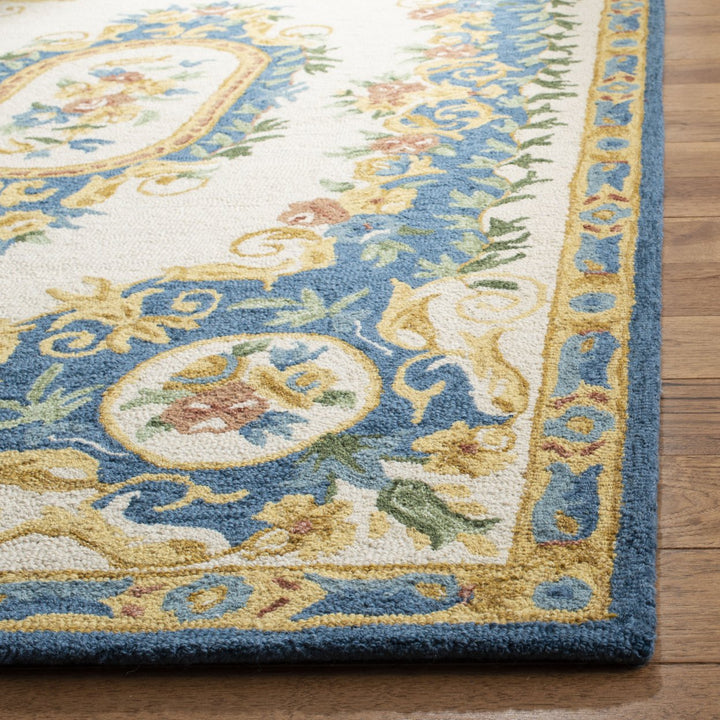 SAFAVIEH Micro-Loop MLP601A Handmade Cream / Blue Rug Image 7