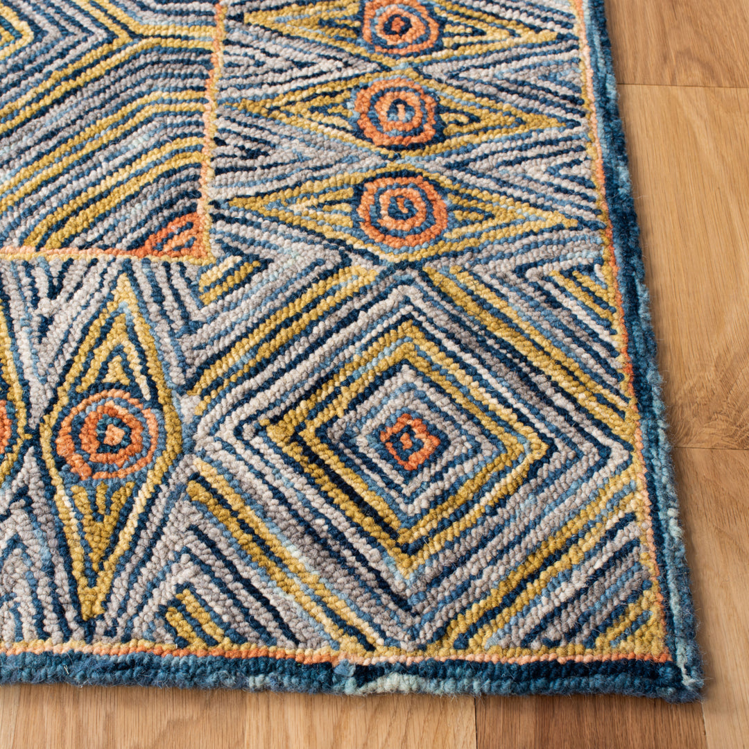 SAFAVIEH Micro-Loop MLP638Y Handmade Green / Blue Rug Image 7