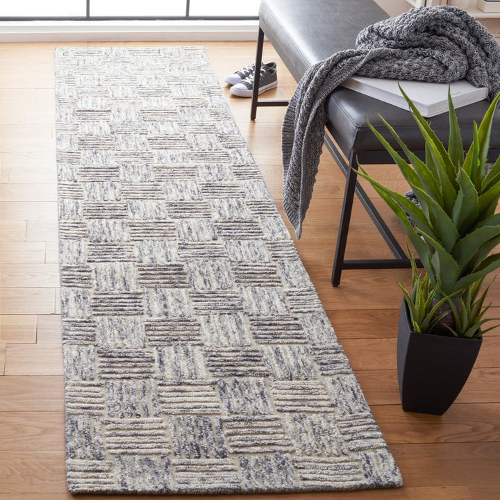 SAFAVIEH Micro-Loop Collection MLP976F Handmade Grey Rug Image 3