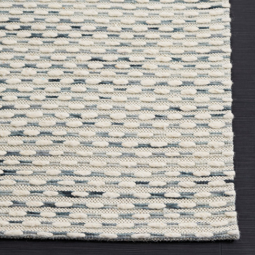 SAFAVIEH Marbella MRB158L Handwoven Beige / Blue Rug Image 4