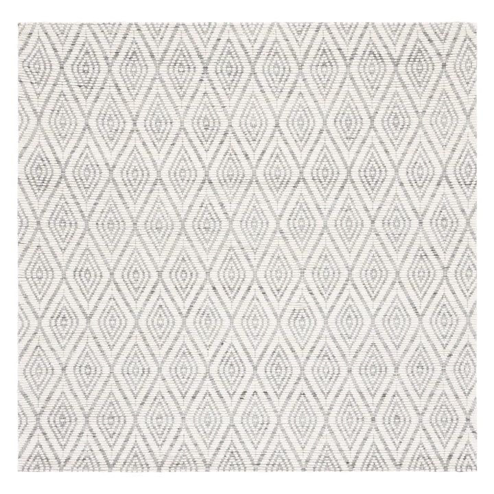 SAFAVIEH Marbella MRB308G Handwoven Dark Grey /Ivory Rug Image 5