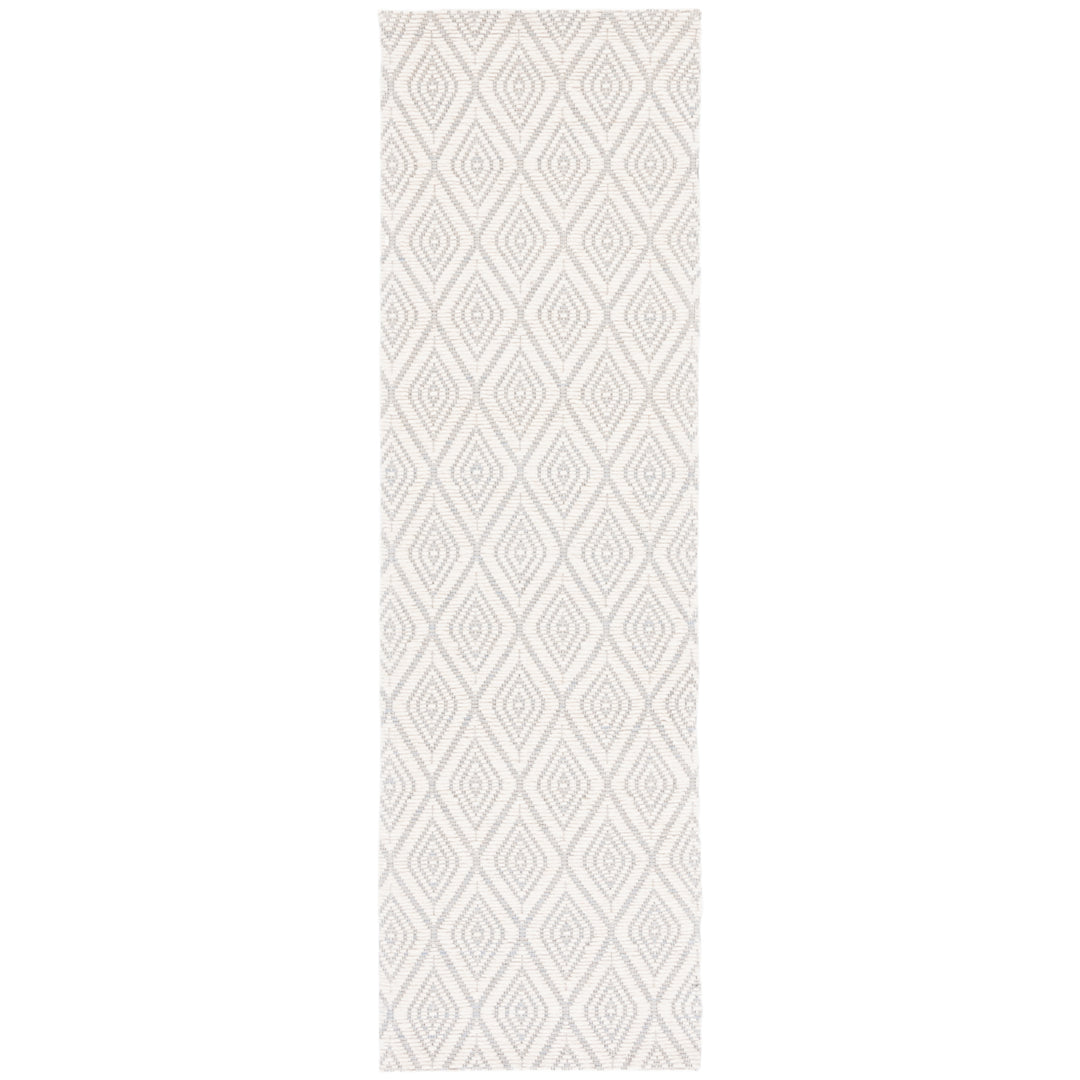 SAFAVIEH Marbella MRB308L Light Blue / Ivory Rug Image 5