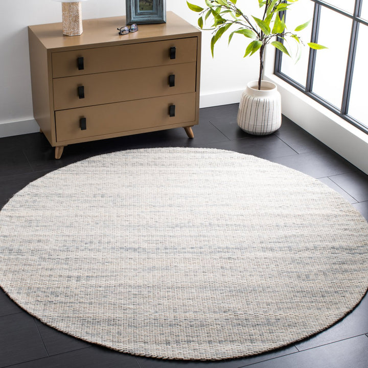 SAFAVIEH Marbella MRB311G Handwoven Light Grey Rug Image 2