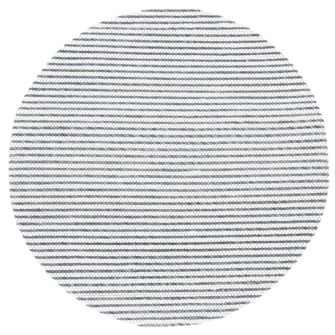 SAFAVIEH Marbella MRB392H Handwoven Charcoal / Ivory Rug Image 4