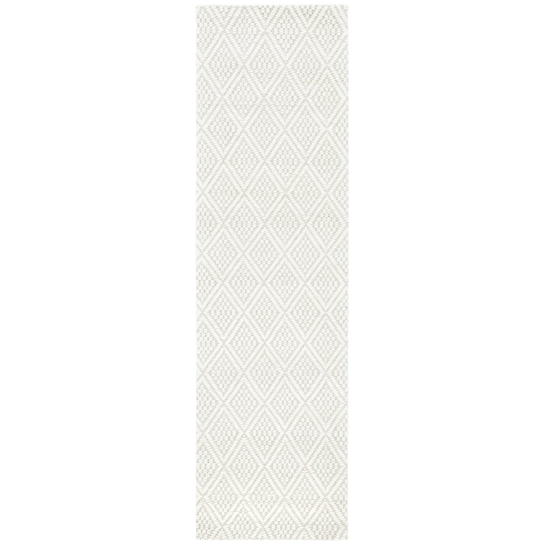 SAFAVIEH Marbella Collection MRB394A Handwoven Ivory Rug Image 1