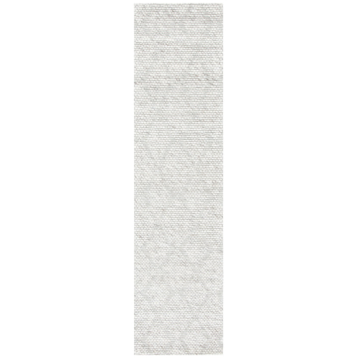 SAFAVIEH Marbella Collection MRB551B Beige Rug Image 5