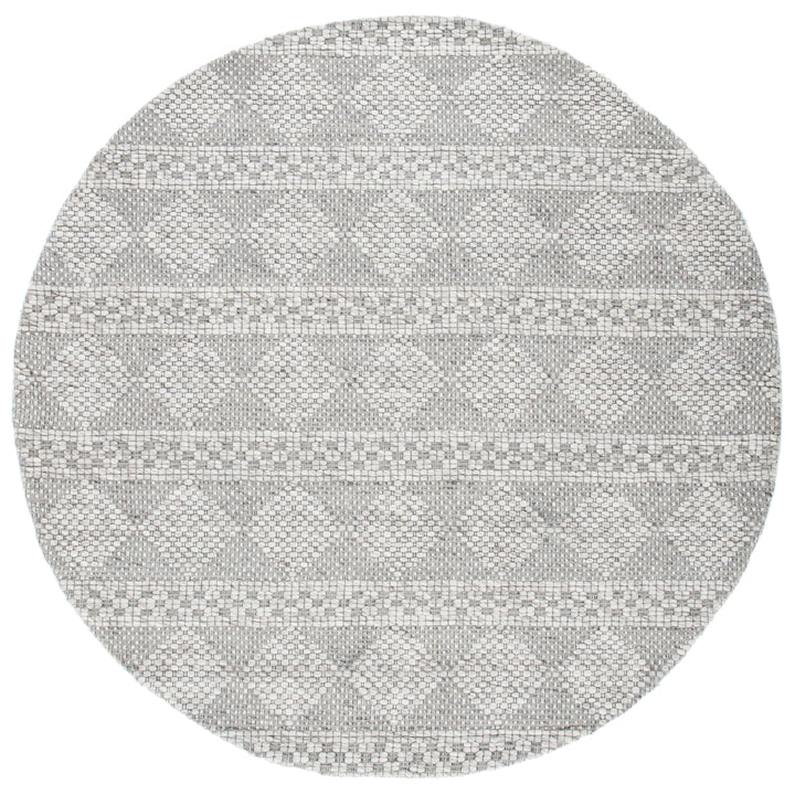 SAFAVIEH Marbella Collection MRB552B Beige / Grey Rug Image 6