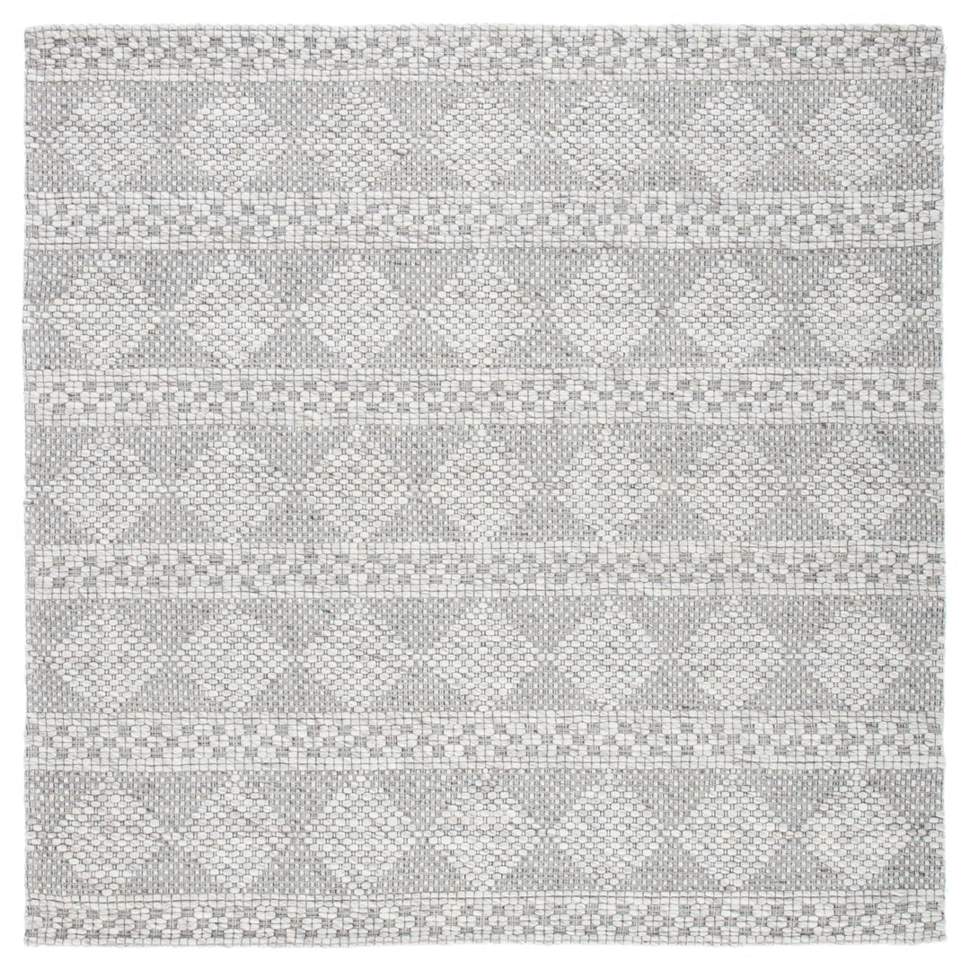 SAFAVIEH Marbella Collection MRB552B Beige / Grey Rug Image 1