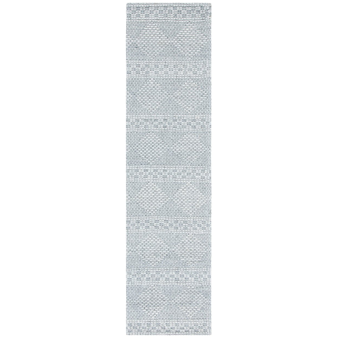 SAFAVIEH Marbella Collection MRB552G Silver / Grey Rug Image 5