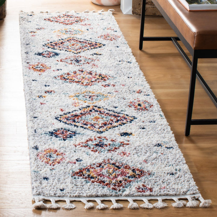 SAFAVIEH Morocco Collection MRC954A Ivory / Multi Rug Image 9