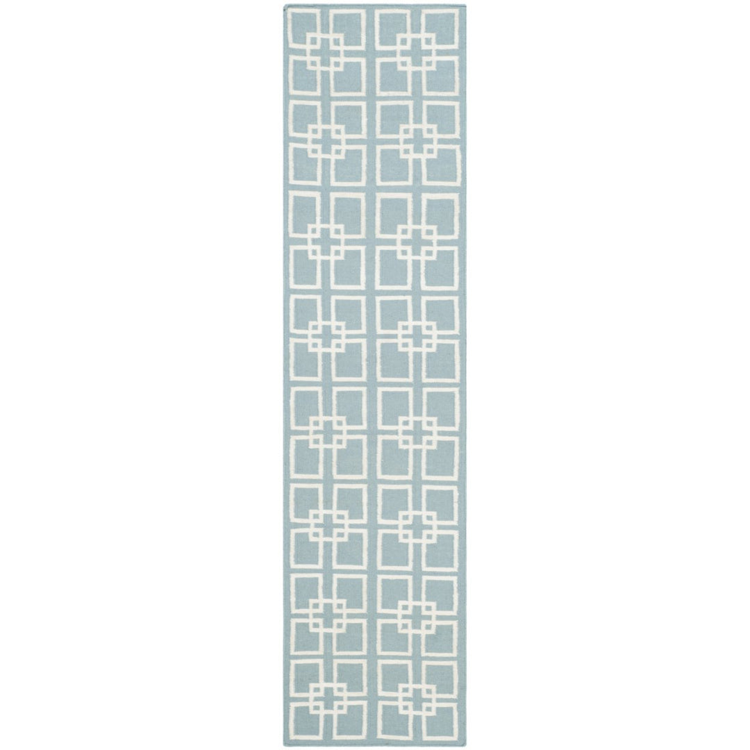 SAFAVIEH Martha Stewart MSR1151B Geyser Blue Rug Image 6