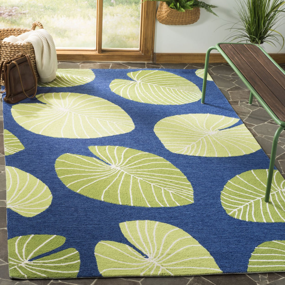 SAFAVIEH Martha Stewart MSR2212A Hand-hooked Azurite Rug Image 1