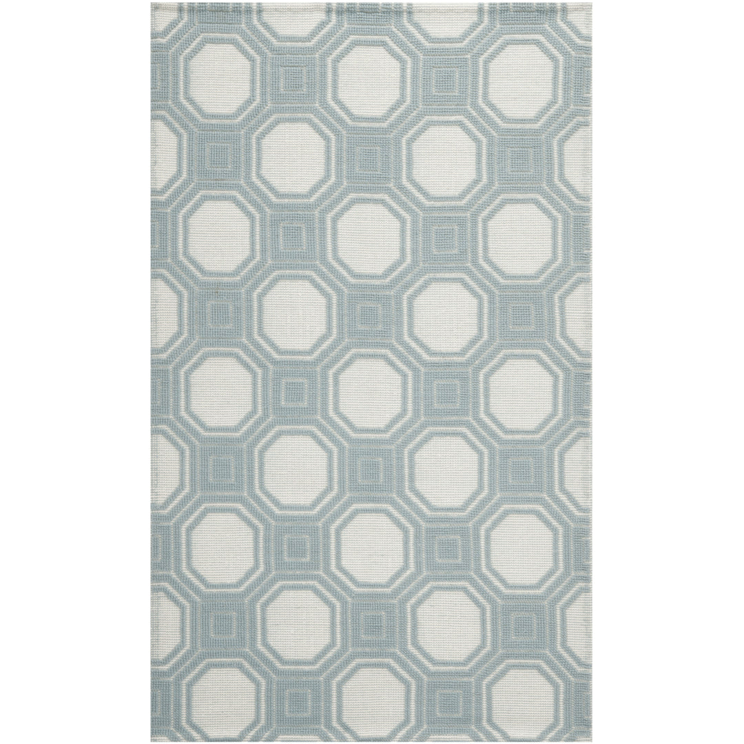 SAFAVIEH Martha Stewart MSR2554B Ivory / Light Blue Rug Image 4