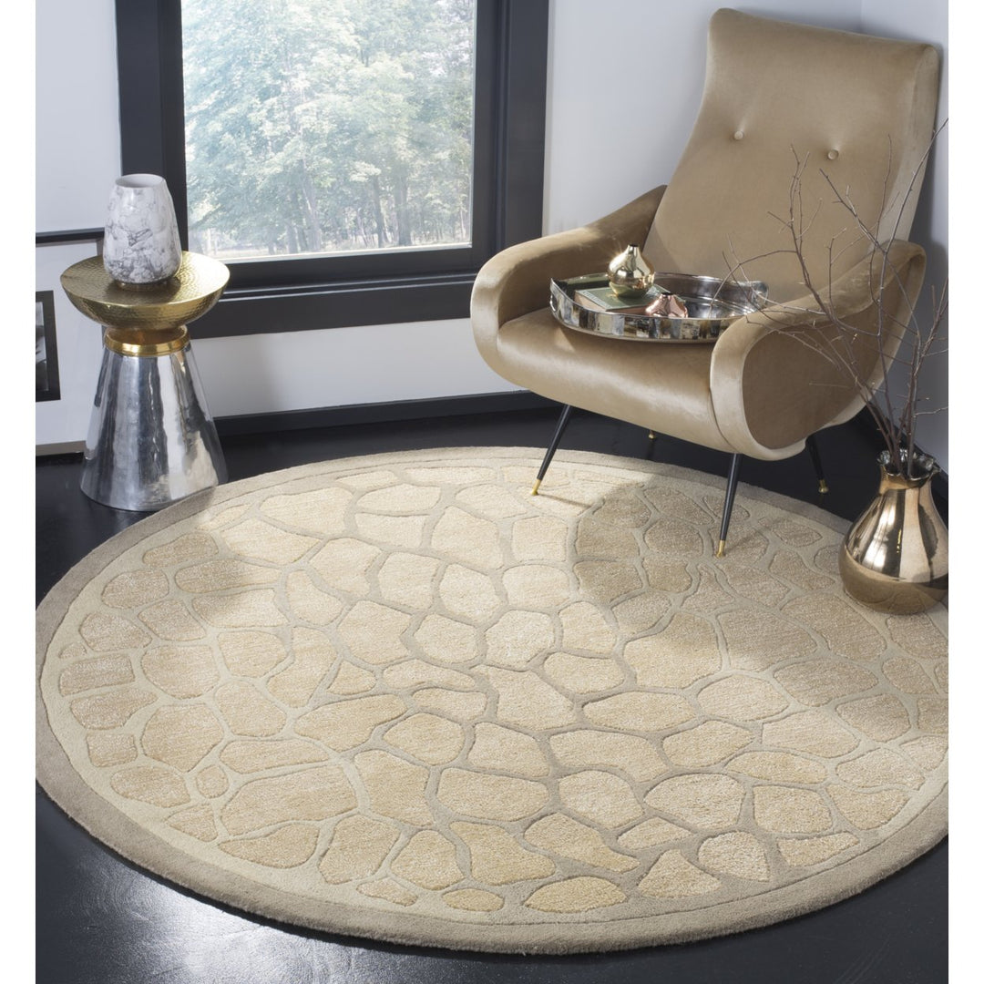 SAFAVIEH Martha Stewart MSR3615B B Wheat F Beige Rug Image 2