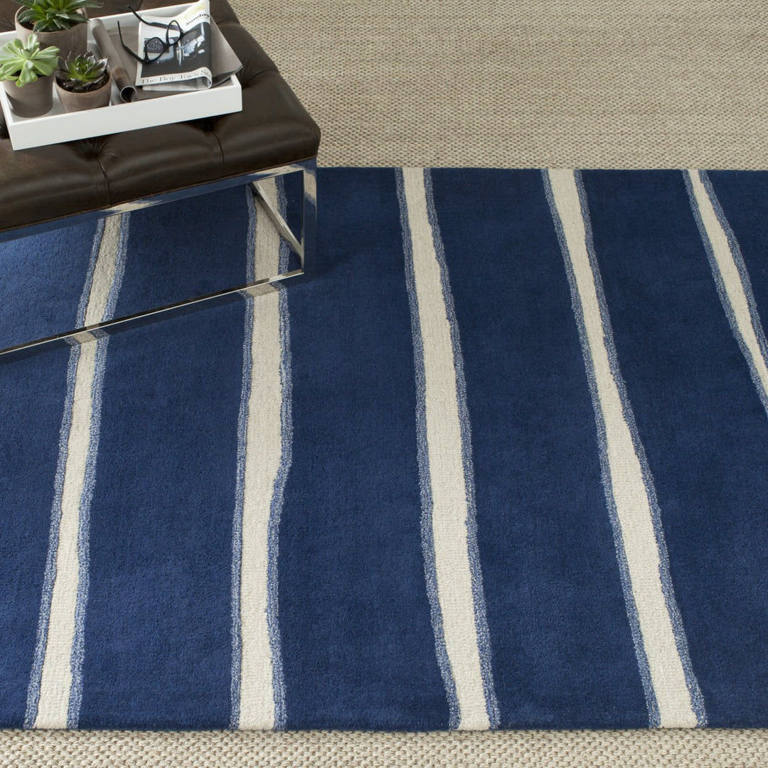 SAFAVIEH Martha Stewart MSR3617C Wrought Iron / Navy Rug Image 1