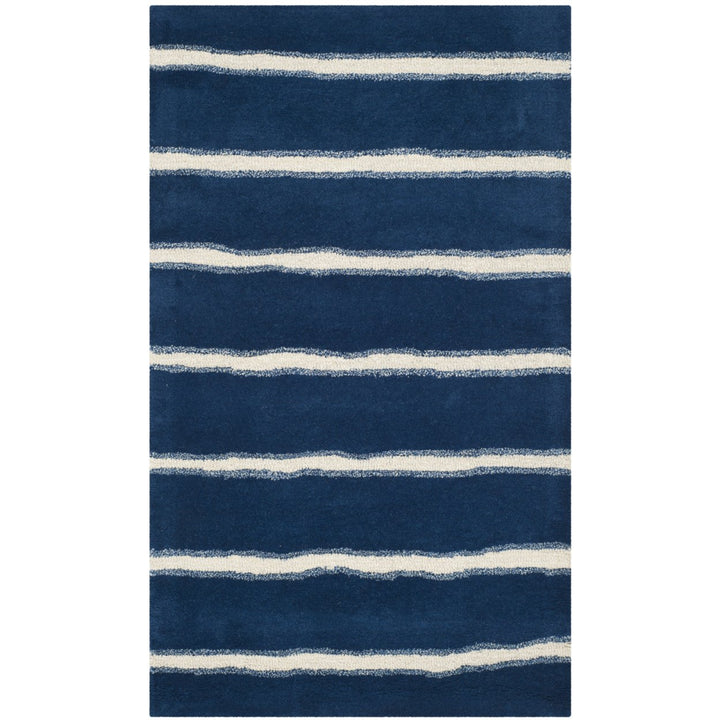 SAFAVIEH Martha Stewart MSR3617C Wrought Iron / Navy Rug Image 2