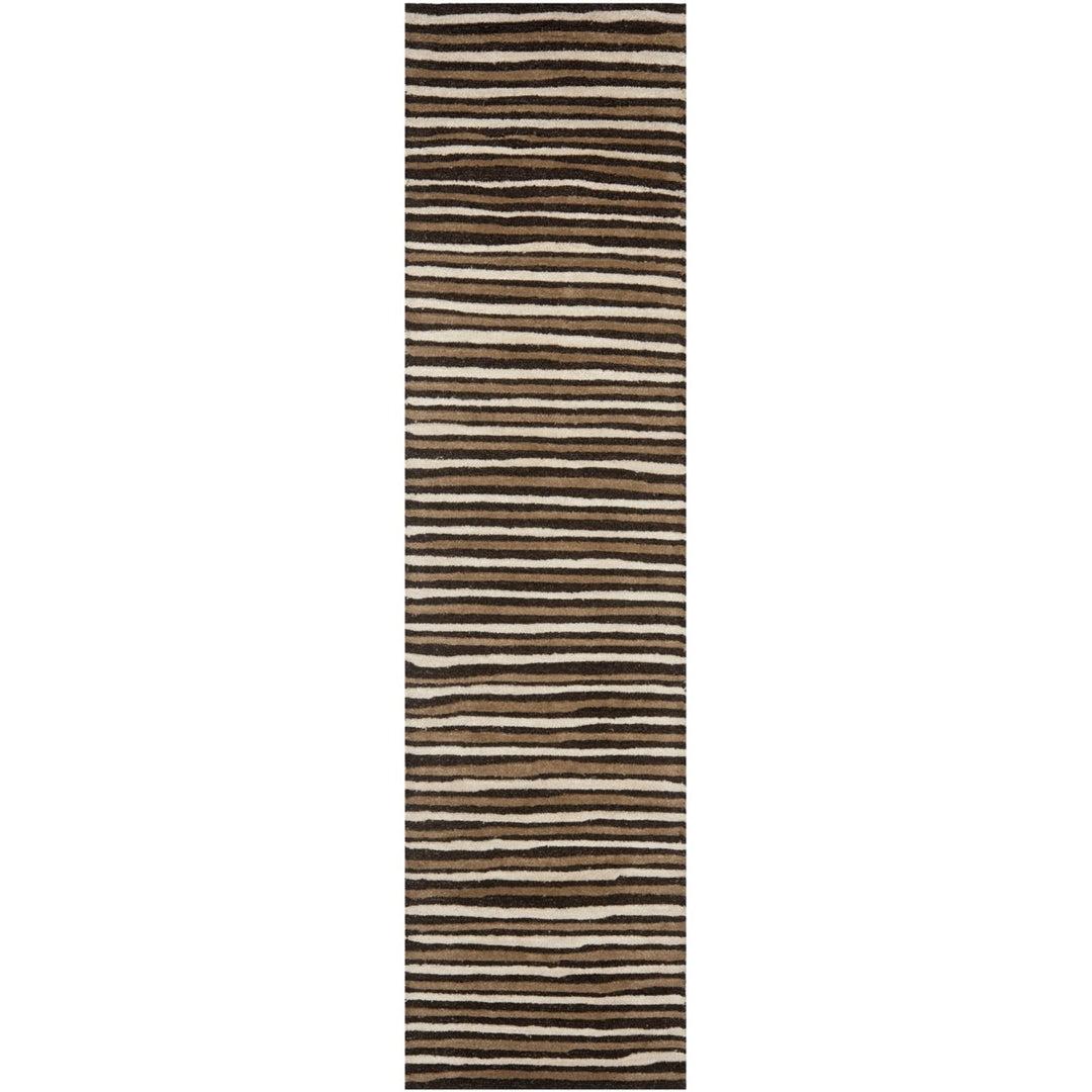 SAFAVIEH Martha Stewart MSR3619B Tilled Soil Brown Rug Image 4