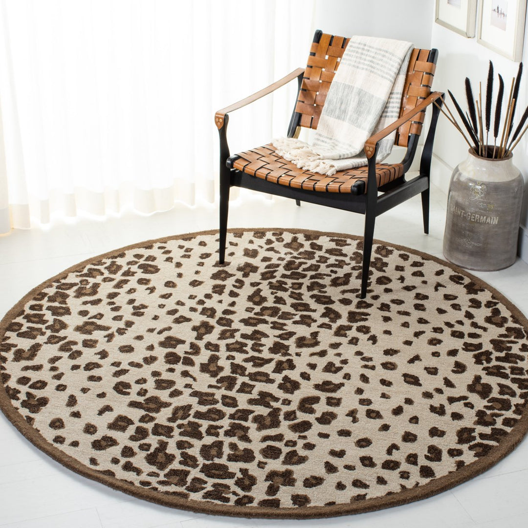 SAFAVIEH Martha Stewart MSR3621C Sequoia Brown Rug Image 2