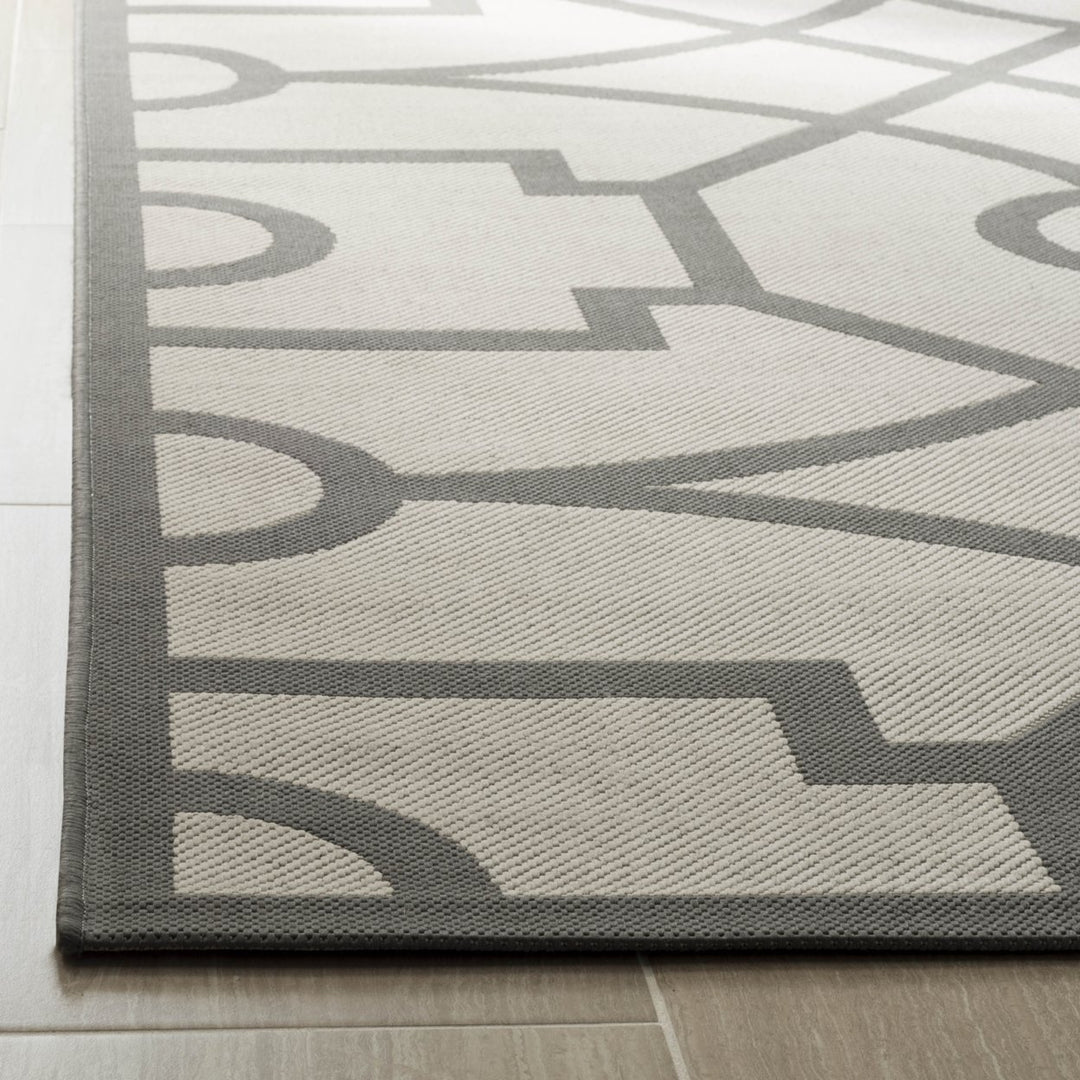 SAFAVIEH Martha Stewart Collection MSR4121L Grey Rug Image 3