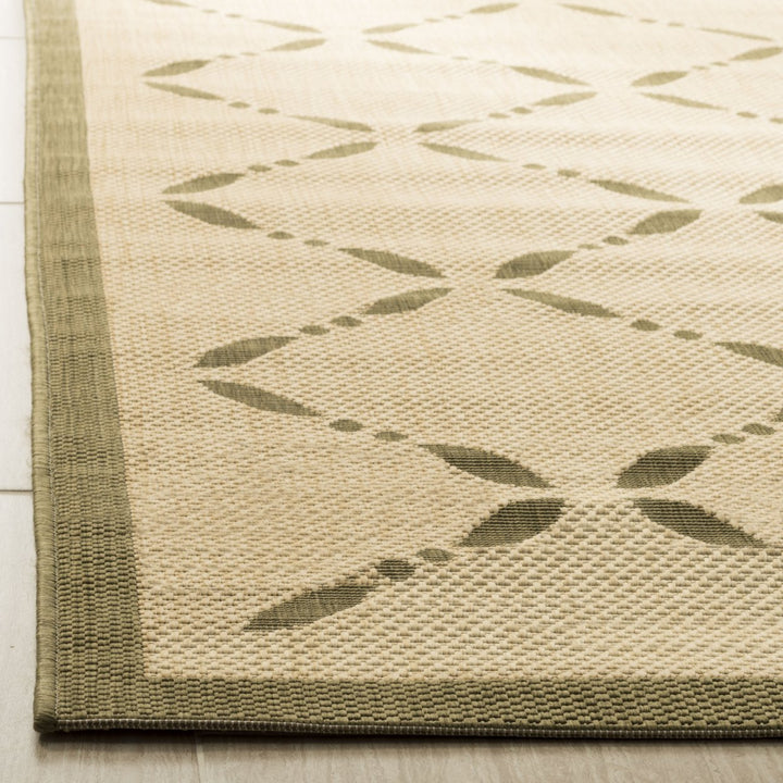 SAFAVIEH Martha Stewart MSR4252-14 Cream / Green Rug Image 3