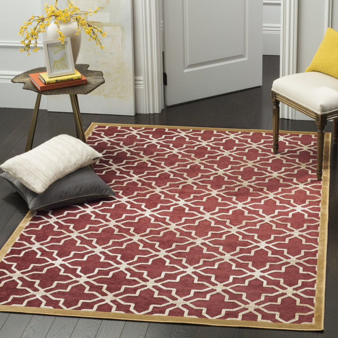 SAFAVIEH Martha Stewart MSR4424A Red / Ivory Rug Image 1