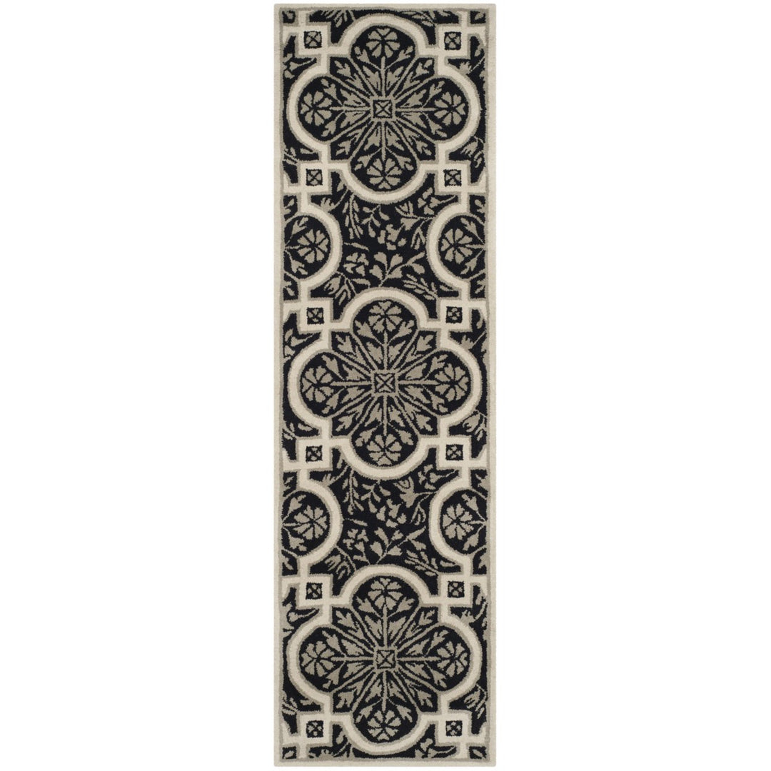 SAFAVIEH Martha Stewart MSR4551C Handmade Francesca Rug Image 4