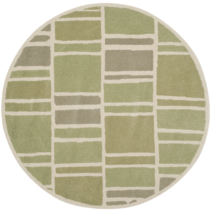 SAFAVIEH Martha Stewart MSR4559C Green / Ivory Rug Image 3