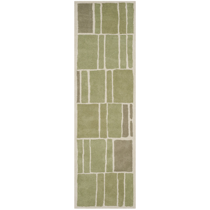 SAFAVIEH Martha Stewart MSR4559C Green / Ivory Rug Image 4