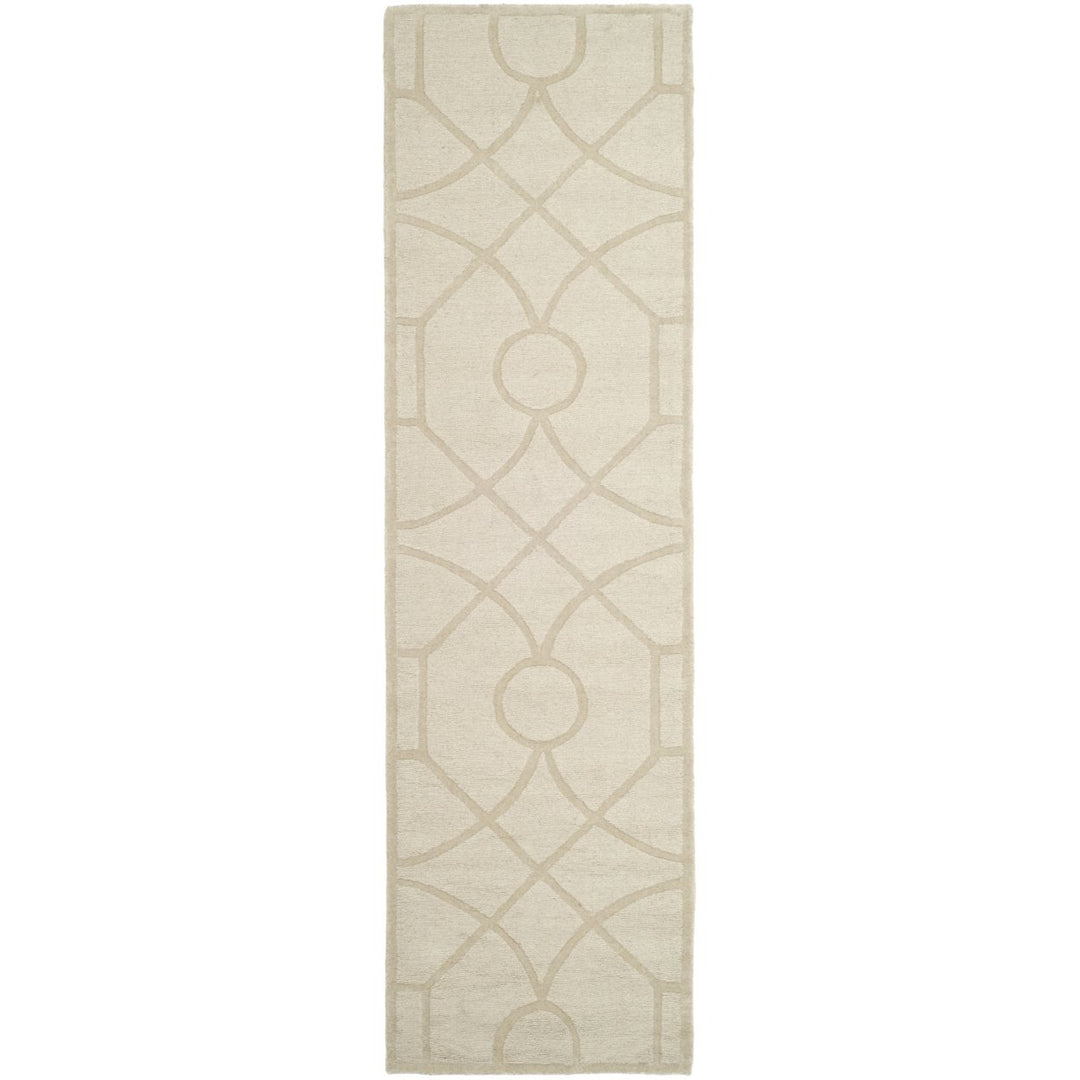 SAFAVIEH Martha Stewart MSR4612C Buckwheat Flour Rug Image 3