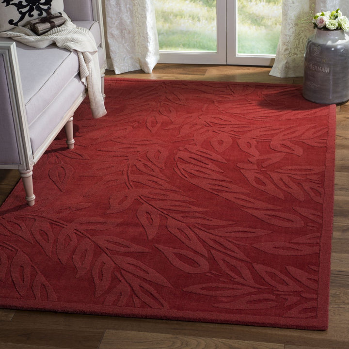 SAFAVIEH Martha Stewart MSR4621B Handmade Vermillion Rug Image 1