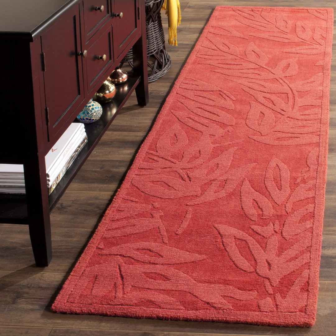 SAFAVIEH Martha Stewart MSR4621B Handmade Vermillion Rug Image 3